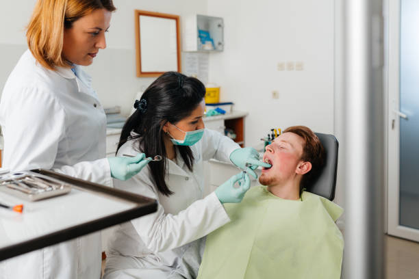 Best Emergency Treatment for Toothache in Oblong, IL